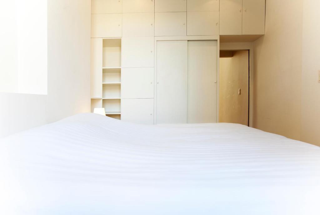 בריסל Louise Uptown Apartments חדר תמונה