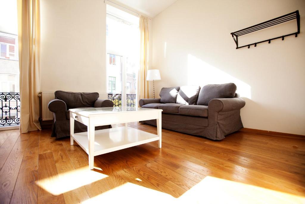 בריסל Louise Uptown Apartments חדר תמונה