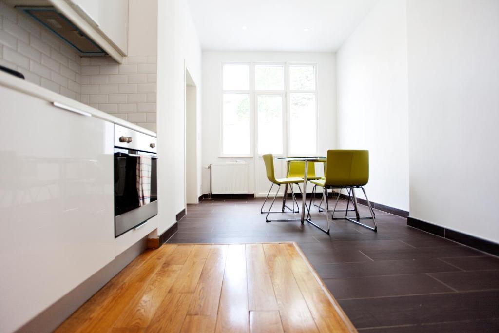בריסל Louise Uptown Apartments חדר תמונה