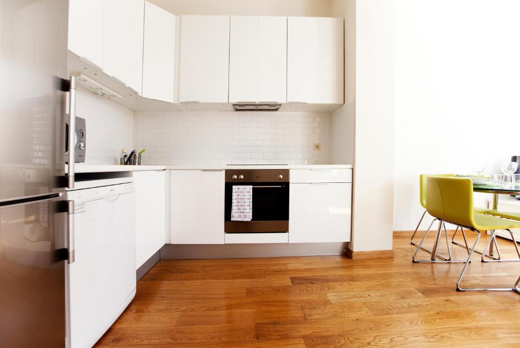 בריסל Louise Uptown Apartments חדר תמונה