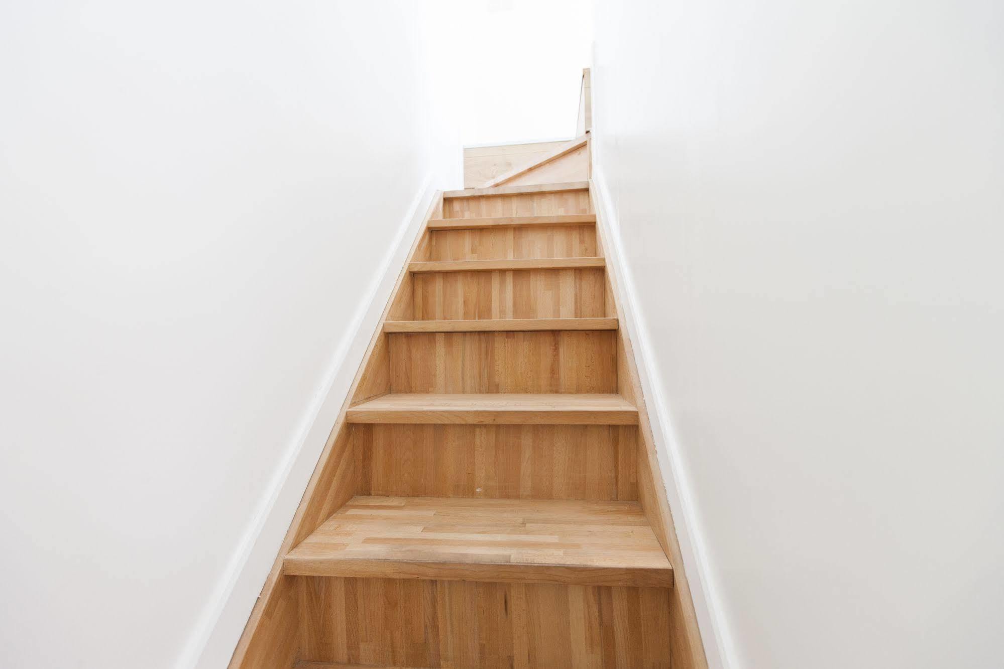 בריסל Louise Uptown Apartments מראה חיצוני תמונה